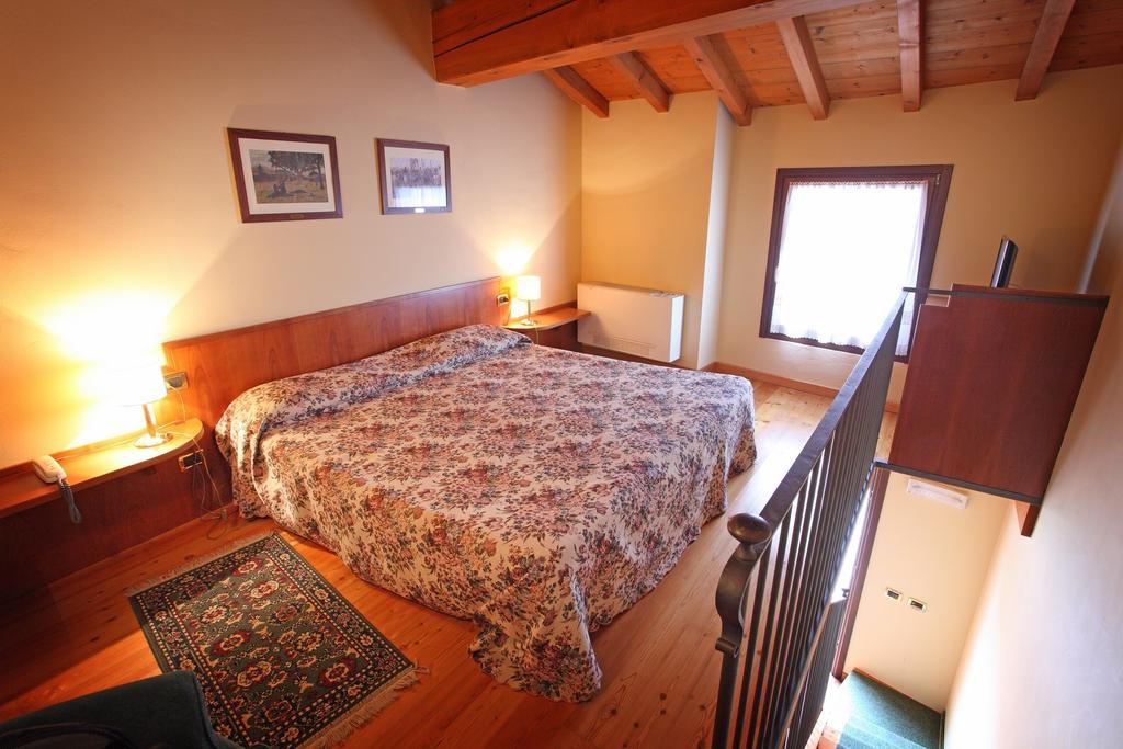 Hotel Faccioli Valeggio sul Mincio Ngoại thất bức ảnh